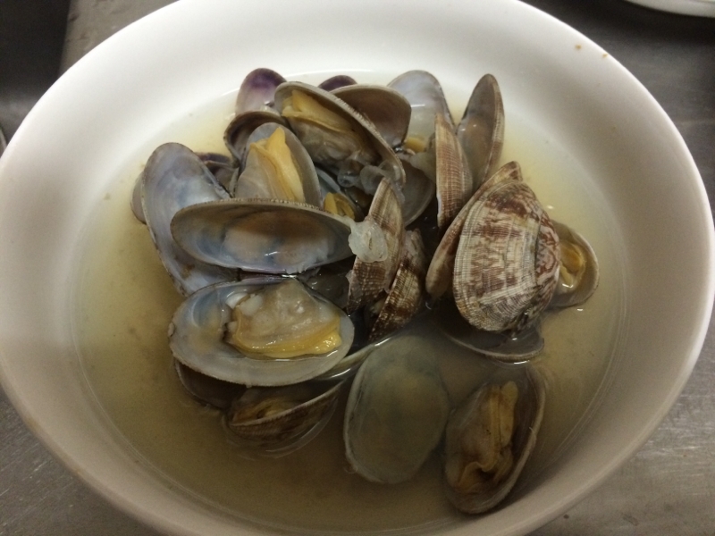 すごく簡単 汁まで飲める あさりの酒蒸し レシピ 作り方 By Mumupuu 楽天レシピ すごく簡単 汁まで飲める あさりの酒蒸し レシピ 作り方 By Mumupuu 楽天レシピ