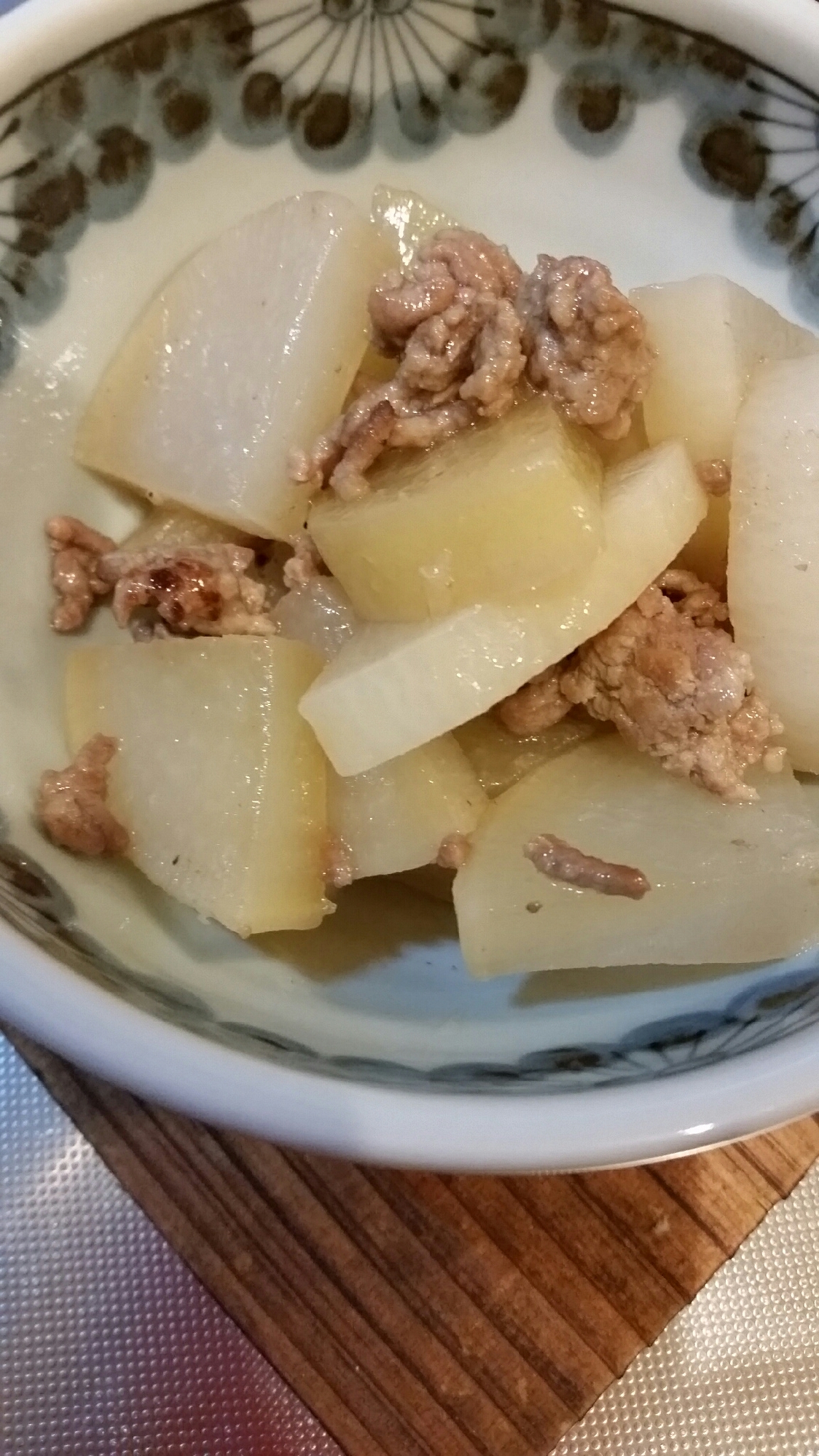 大根と豚挽き肉の煮物