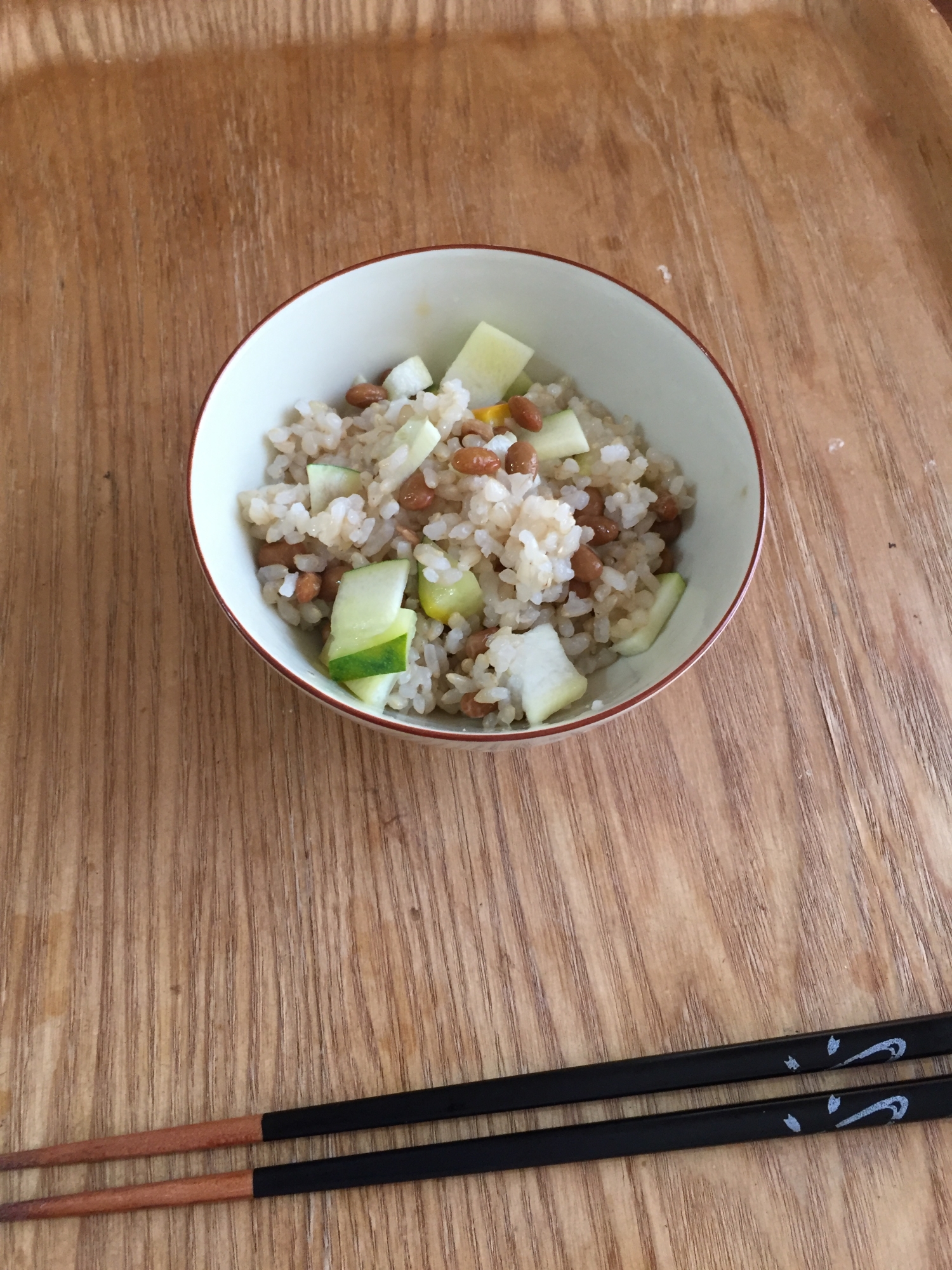 生のシャキシャキズッキーニと納豆混ぜご飯！