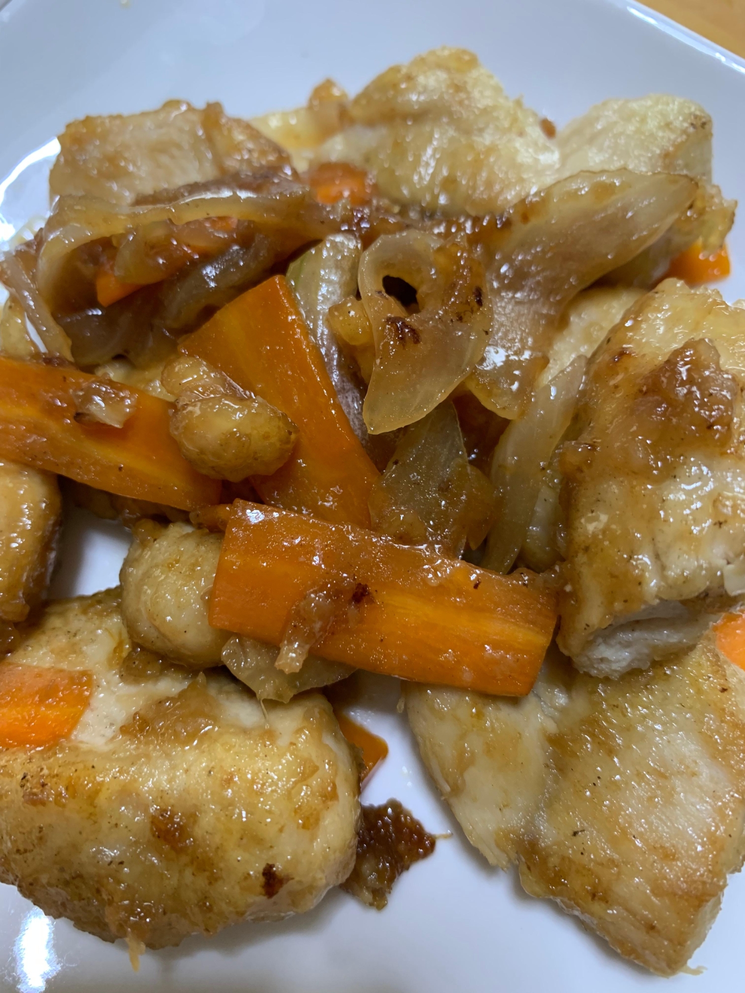 鶏胸肉のニンニク生姜炒め