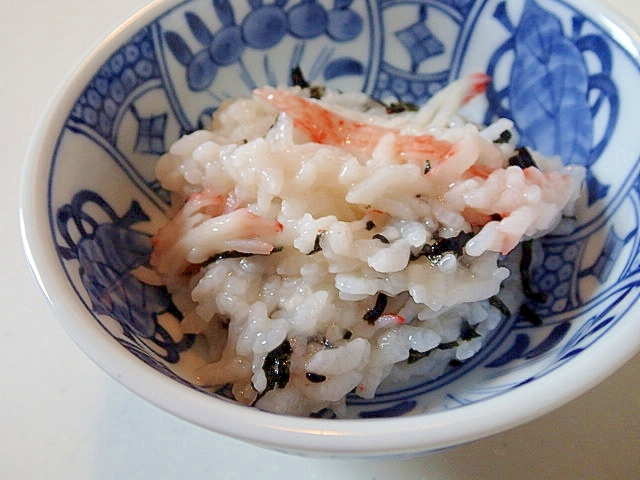 シーサラダと刻み海苔と黒胡麻のお粥