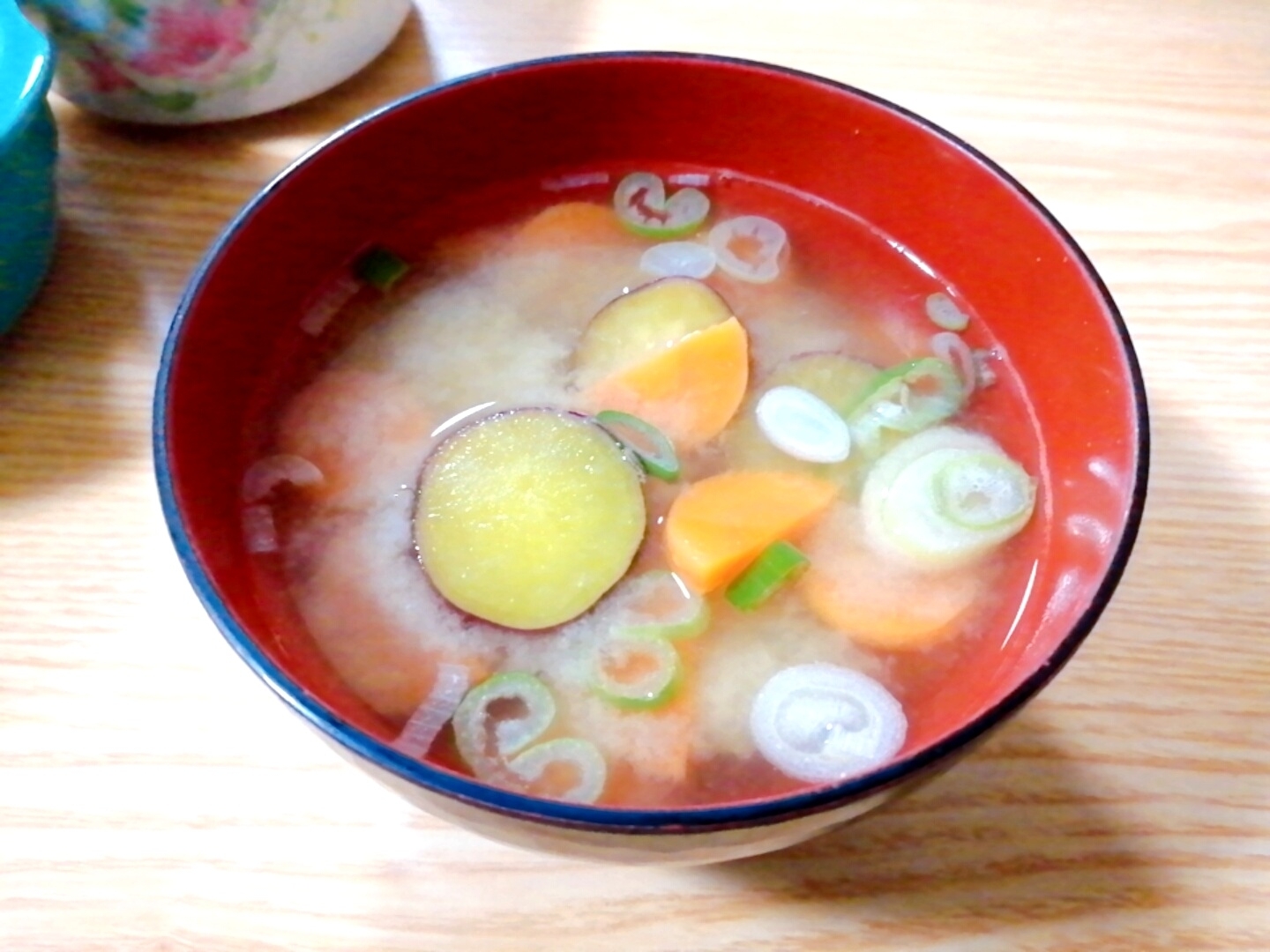 さつまいもの味噌汁