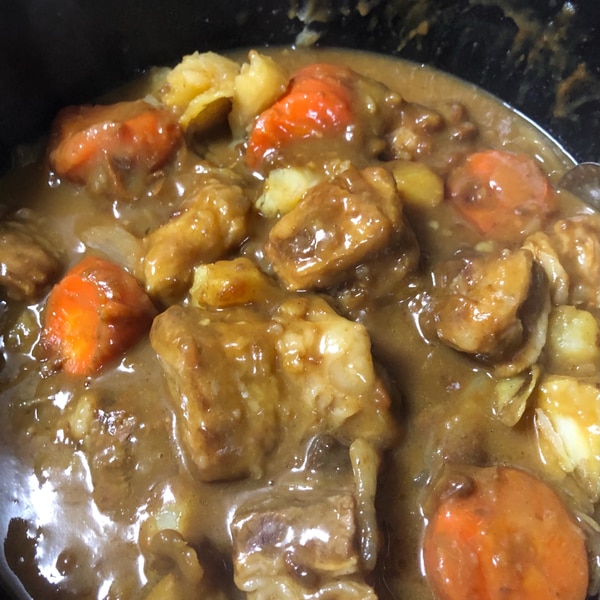 キャンプ飯 ダッチオーブンで塊肉のカレー レシピ 作り方 By りんりんりん 楽天レシピ キャンプ飯 ダッチオーブンで塊肉のカレー レシピ 作り方 By りんりんりん 楽天レシピ