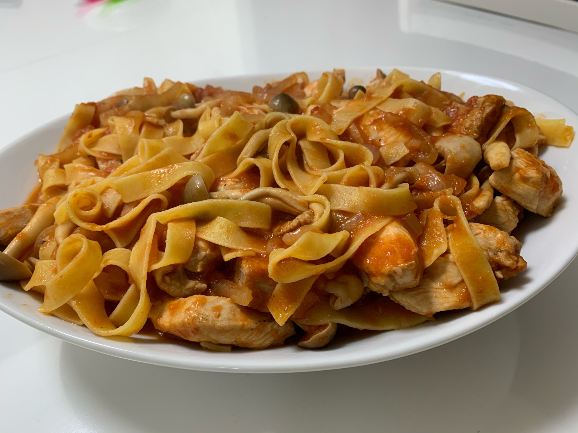ムネ肉とトマトのヘルシーフィットチーネ レシピ 作り方 By さかなソーセージ 楽天レシピ ムネ肉とトマトのヘルシーフィットチーネ レシピ 作り方 By さかなソーセージ 楽天レシピ