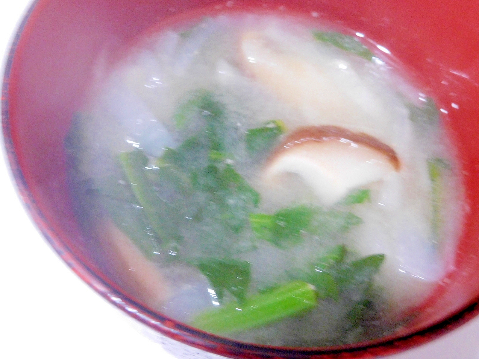 春菊としいたけは相性がいい 味噌汁 レシピ 作り方 By だんご7 楽天レシピ 春菊としいたけは相性がいい 味噌汁 レシピ 作り方 By だんご7 楽天レシピ