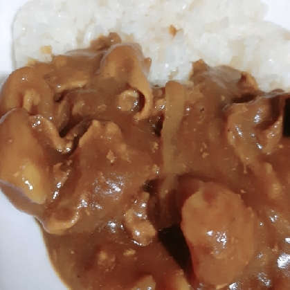 玉ねぎと豚こま肉のカレー