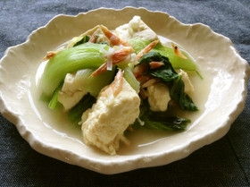 お豆腐と青梗菜に生姜煮