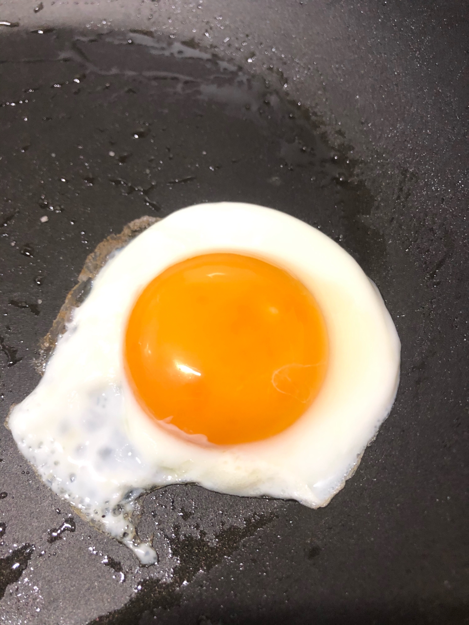 超簡単&楽チン♪余熱でふっくら目玉焼きの作り方