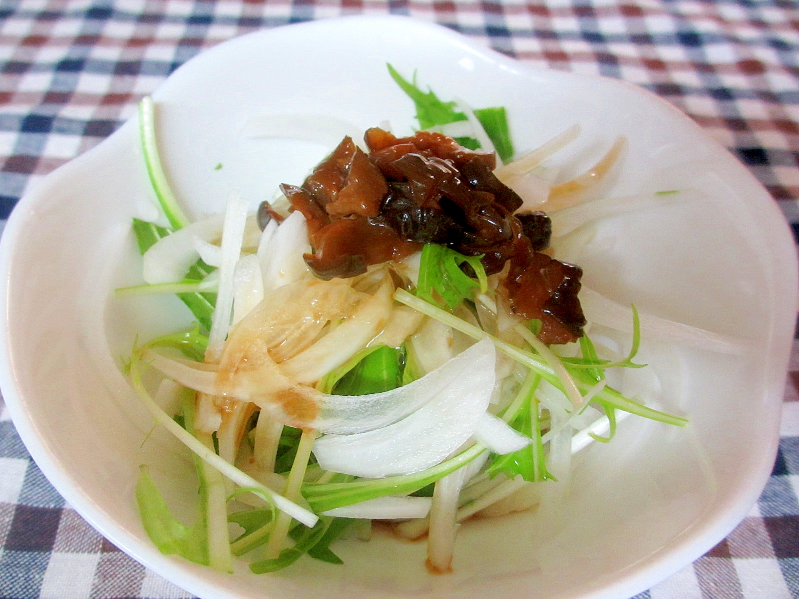 新玉ねぎと水菜のキューちゃんドレッシング