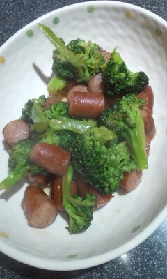 レンジで作る ソーセージとブロッコリーのアヒージョ レシピ 作り方 By Assy1984 楽天レシピ