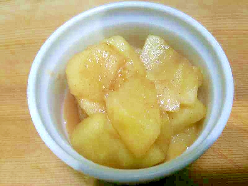 レンジでリンゴ/バルサミコ酢