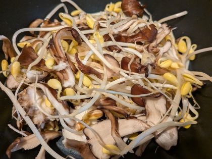 鶏レバー☆鶏レバーともやしのポン酢醤油炒め