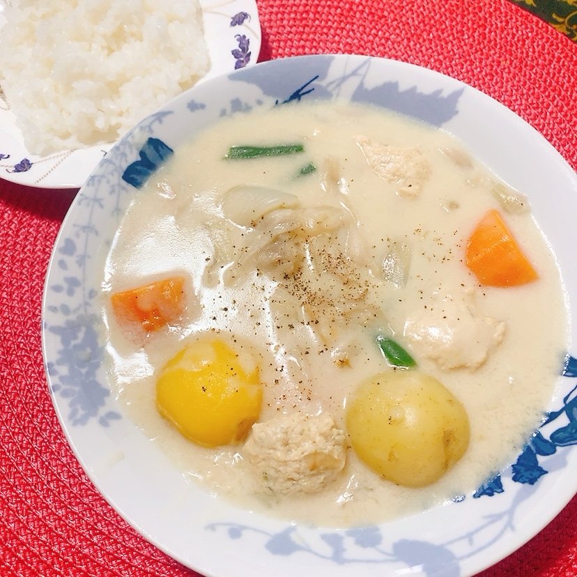 ライスと一緒にクリームシチュー✧˖°