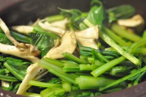 壬生菜 舞茸 ダイソーのシリコンスチーマーで レシピ 作り方 By Raco3 楽天レシピ 壬生菜 舞茸 ダイソーのシリコンスチーマーで レシピ 作り方 By Raco3 楽天レシピ