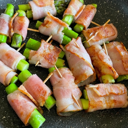 お弁当の定番おかず☆アスパラのベーコン巻き