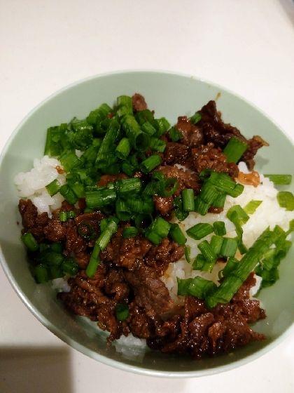 肉のお料理を検索し、目に止まり作りました。甘じょぱい味付けがクセになります。ご飯も大盛りにしてもパクパク進むレシピで大満足です、