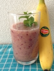 ぶどう入りバナナスムージー♪ レシピ・作り方 by