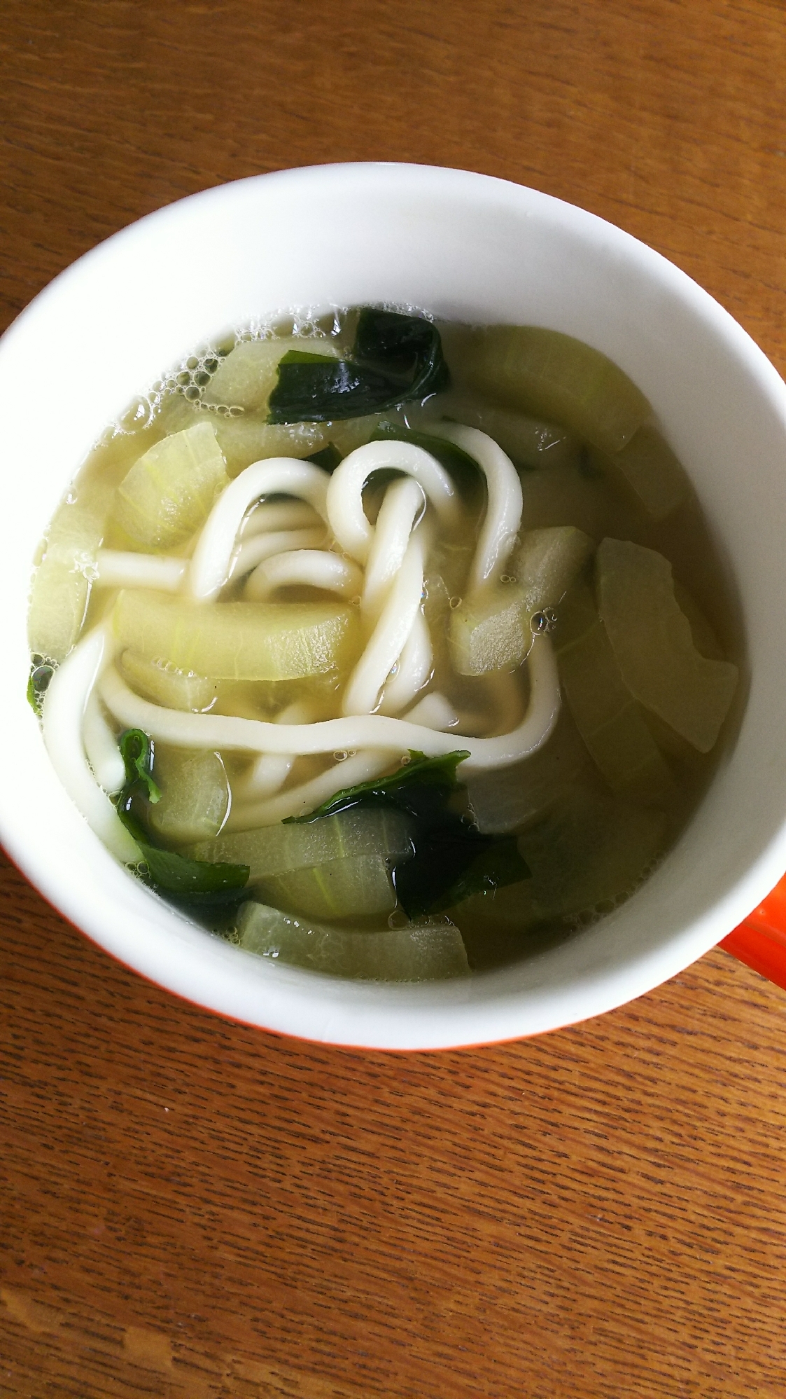 青瓜とわかめのうどん