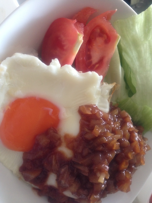 休日ランチに!ロコモコ丼