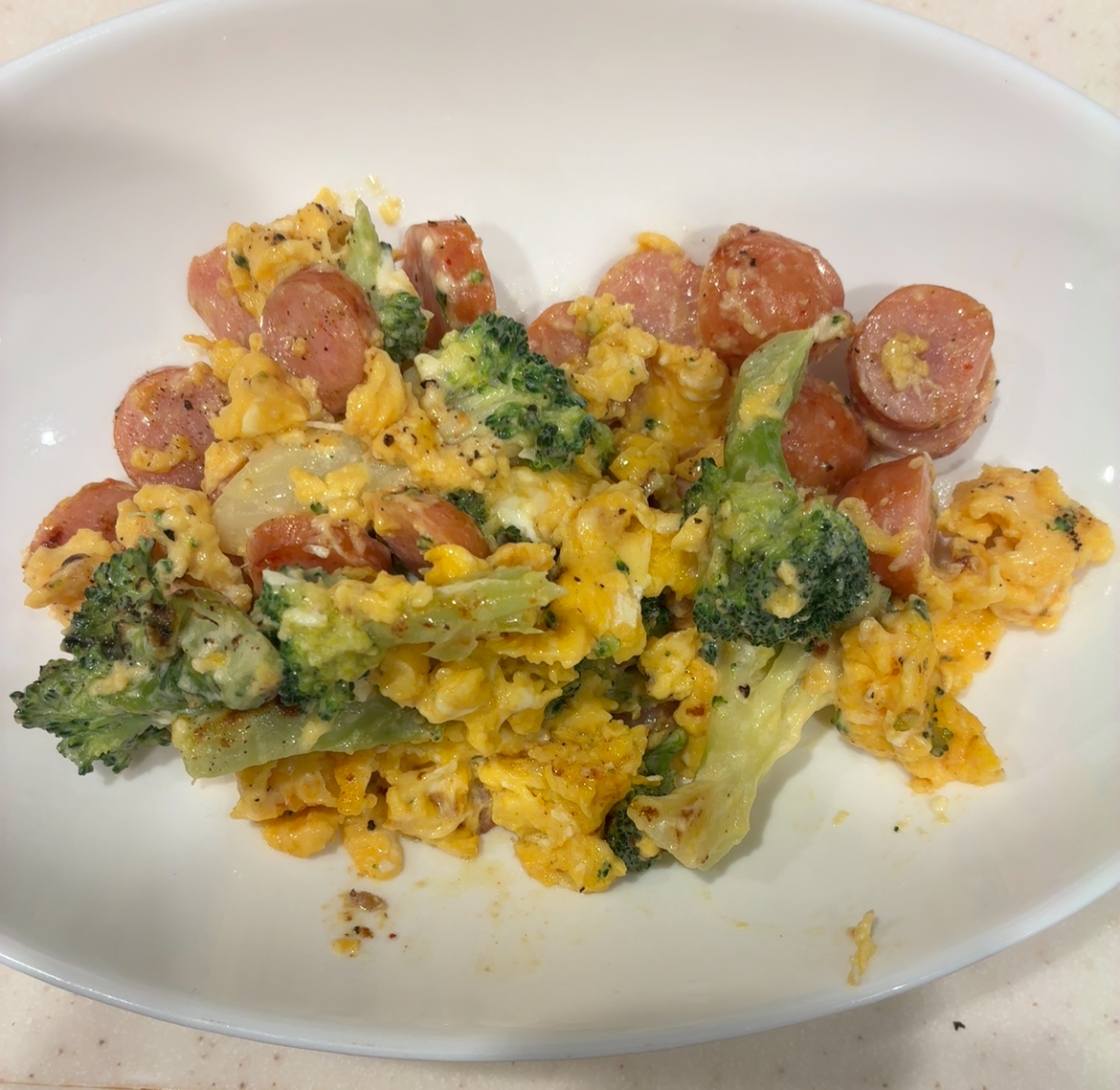 ブロッコリーチョリソーの卵マヨ炒め。No.1155