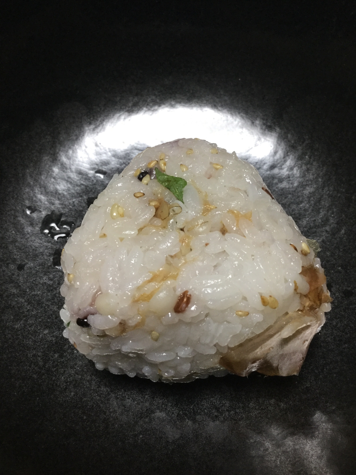 しそと花カツオでおにぎり レシピ 作り方 By あーるいーあい0153 楽天レシピ