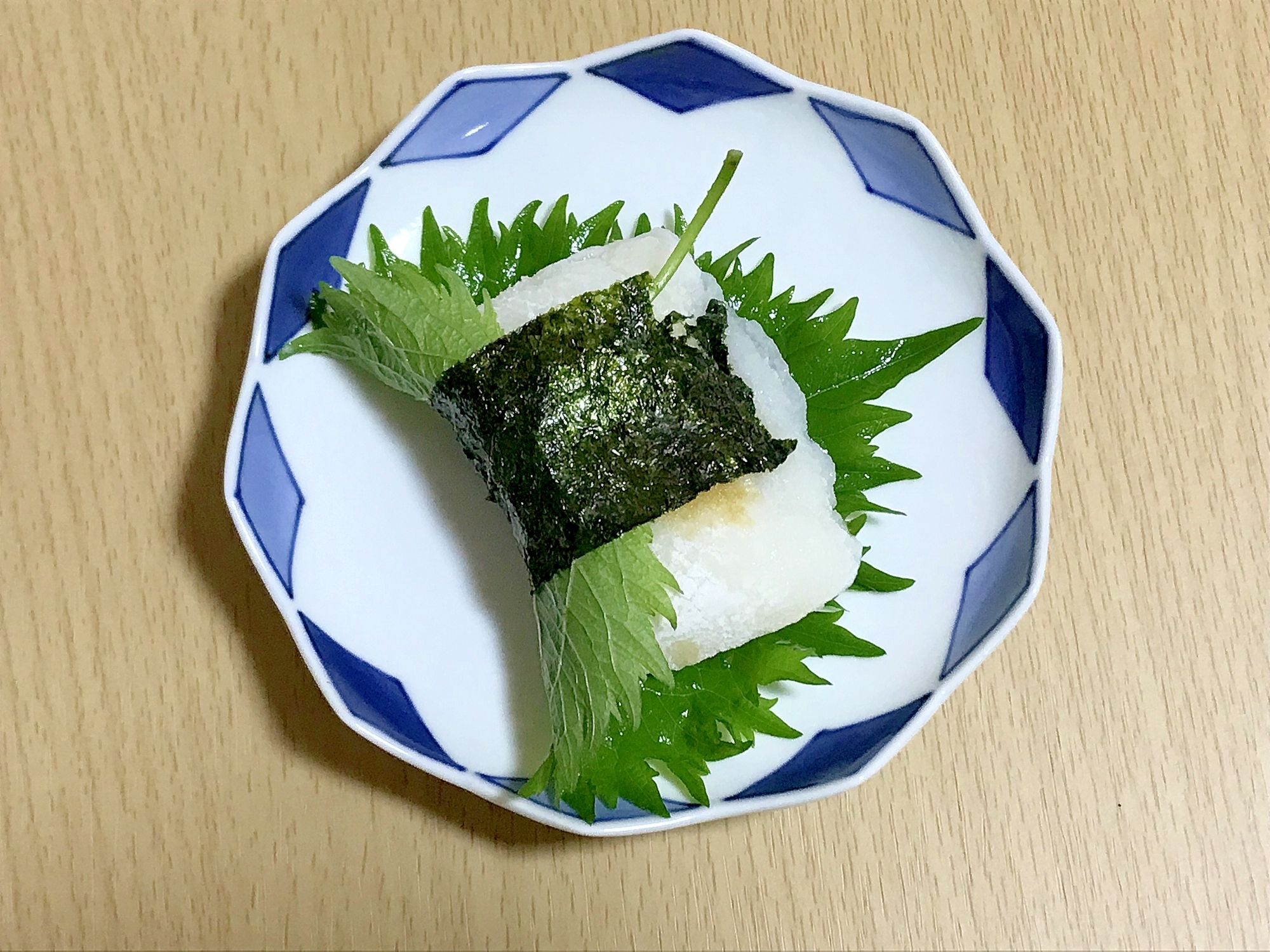 餅と大葉と海苔のНадія(希望)包み