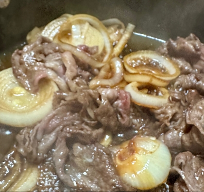 玉ねぎが主役！ すき焼き風♪肉豆腐★