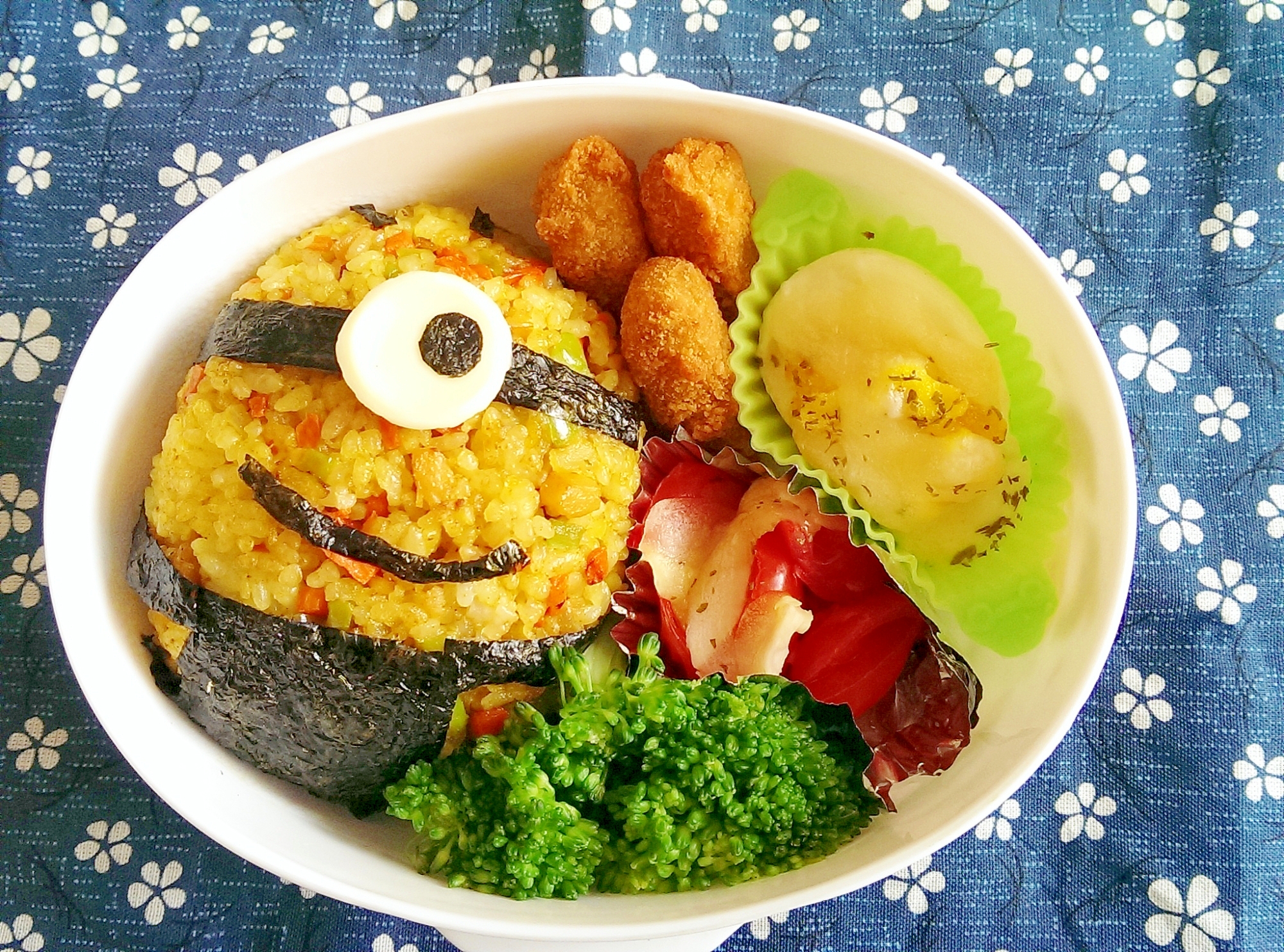 ミニオンカレーチャーハン弁当