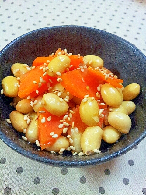 大豆の水煮と人参の✿ゴマ味噌炒め煮❤