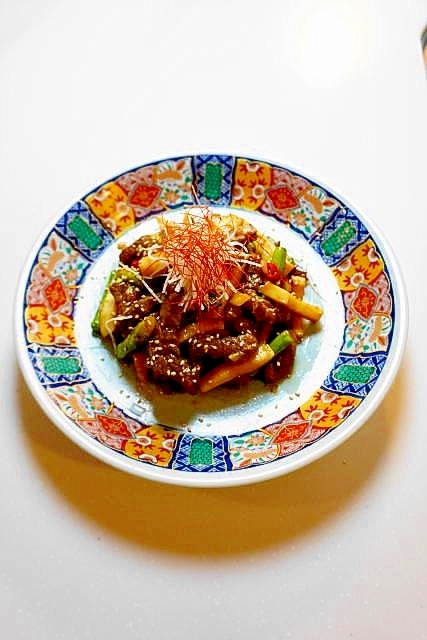 牛肉とタケノコとアスパラのオイスター炒め