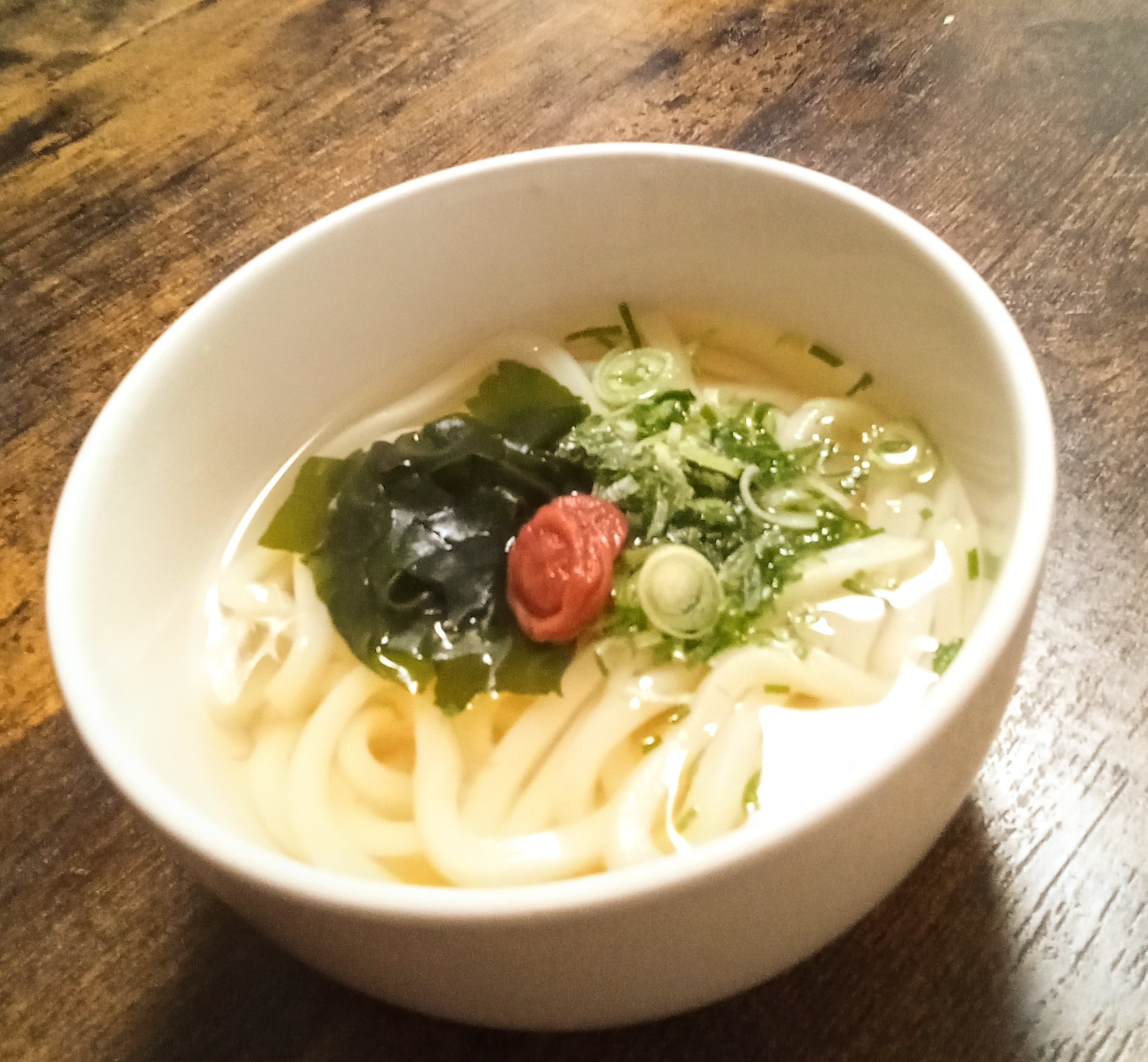 梅干しわかめうどん