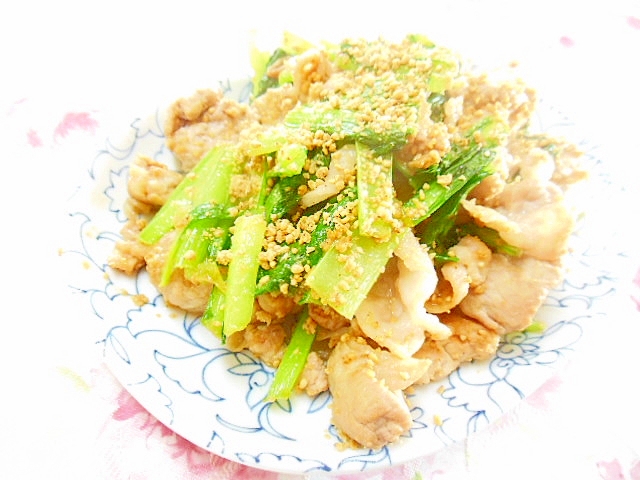 ほんだしde❤小松菜と豚コマ肉の胡麻・胡麻炒め❤