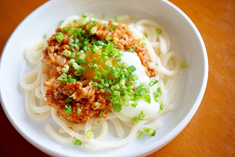 レンジで簡単！キムチ坦々風うどん