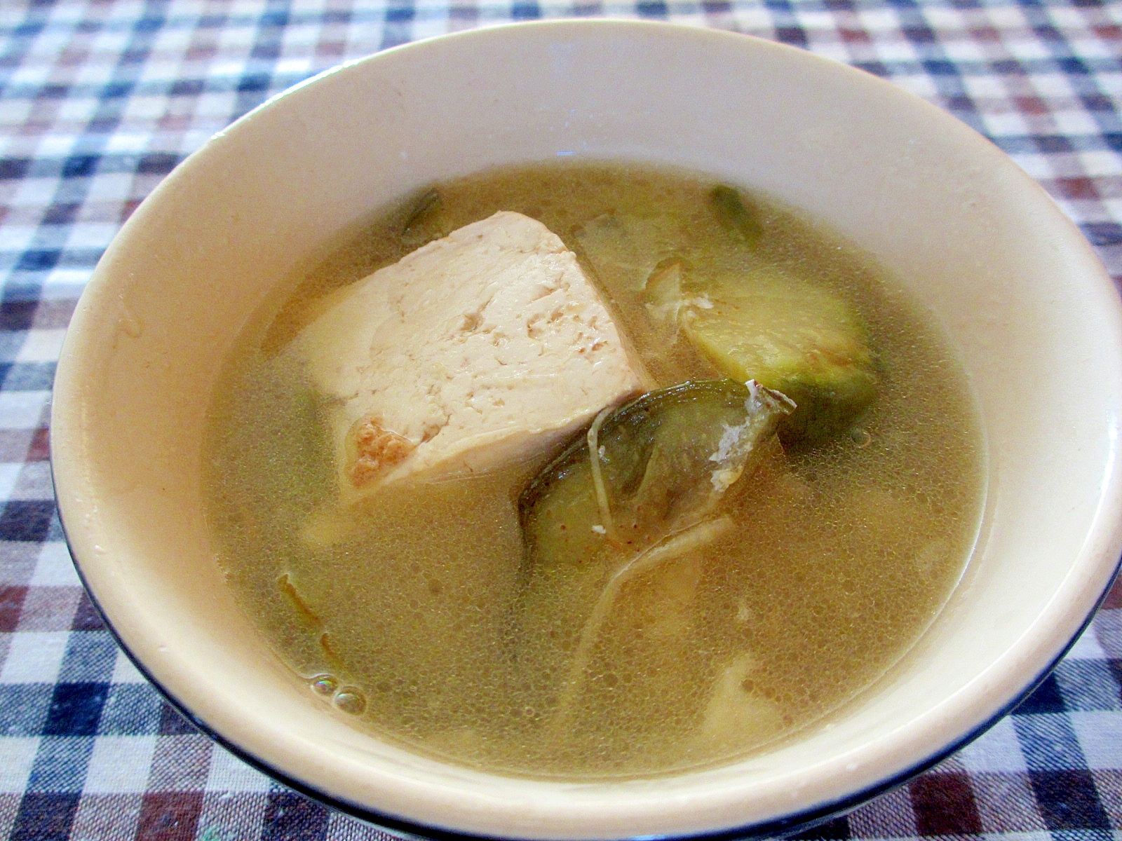 白ナスと豆腐の生姜味噌スープ