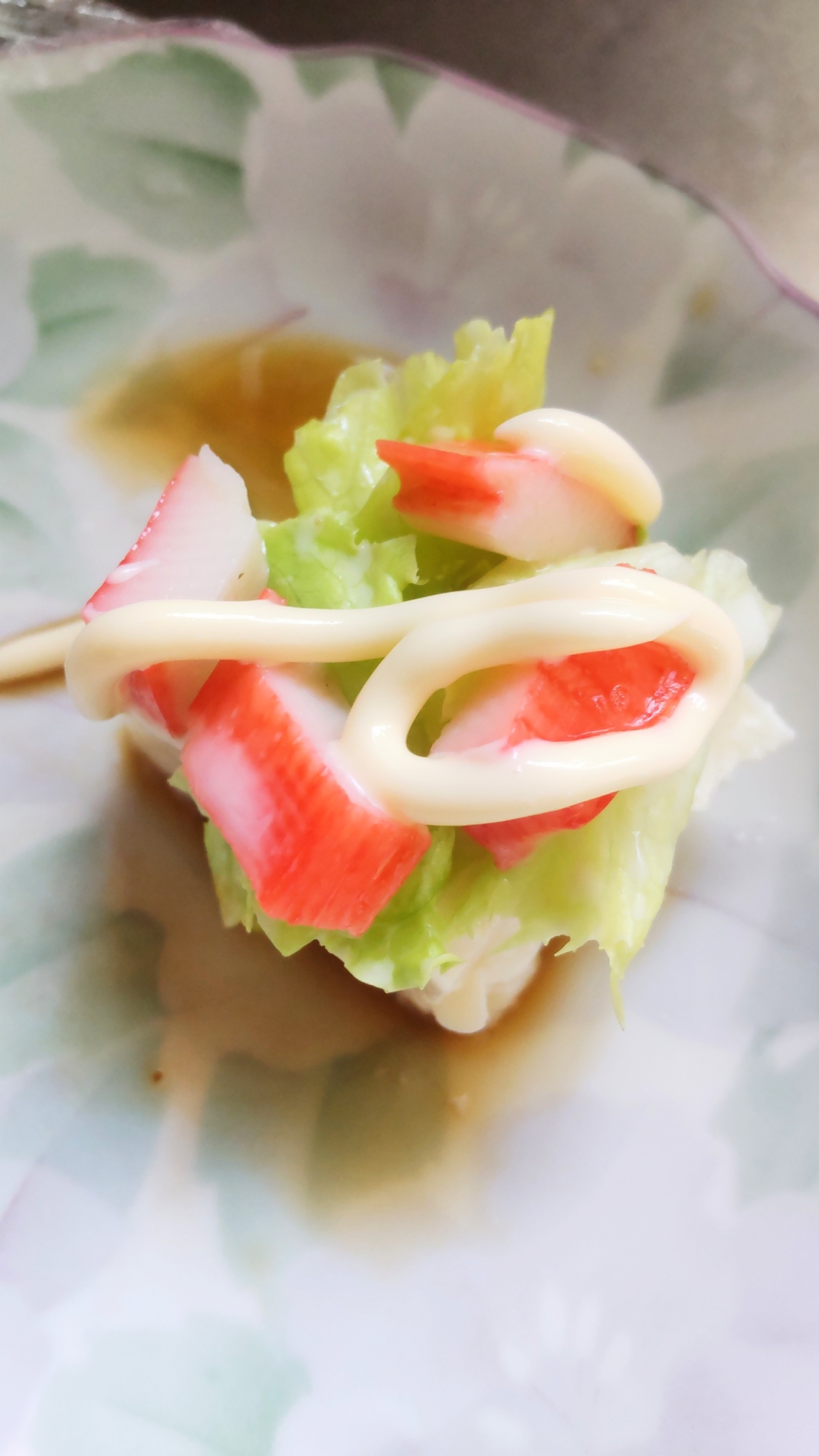 レタスとカニカマの冷奴