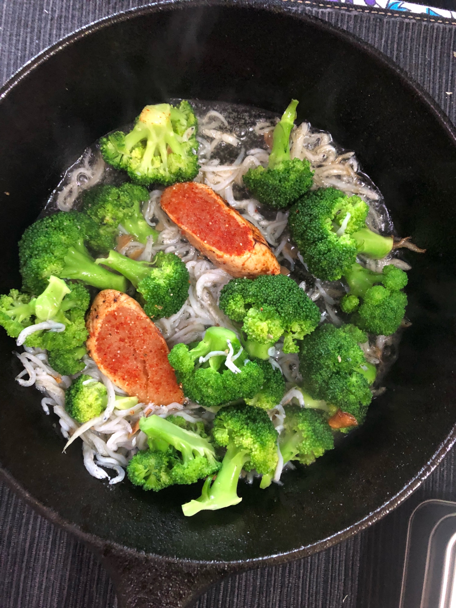 ブロッコリーのシラスアヒージョ レシピ 作り方 By うーたま 楽天レシピ