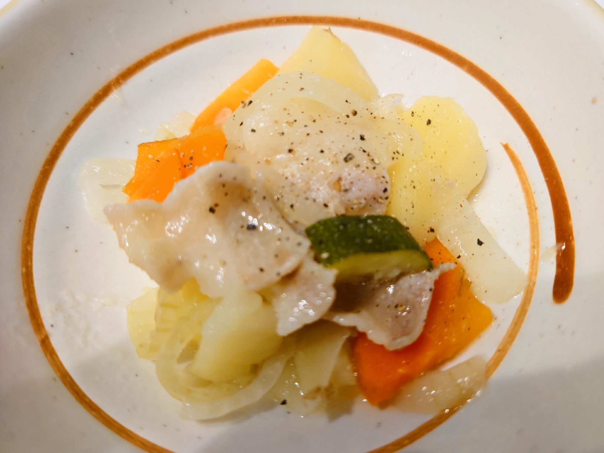 電子レンジで簡単 塩肉じゃが レシピ 作り方 By はるあきママ 楽天レシピ