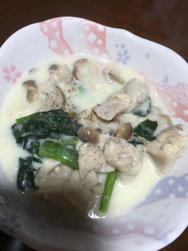 鶏肉としめじのクリーム煮