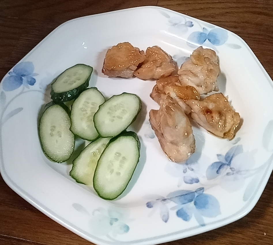 鶏もも肉のガーリックソテー