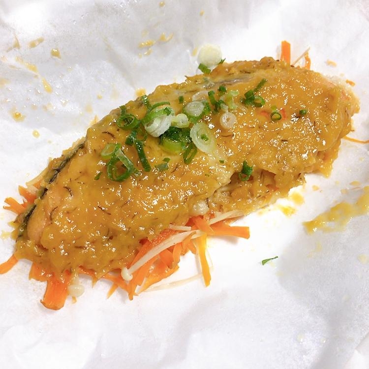 鮭の味噌バター蒸し★*。