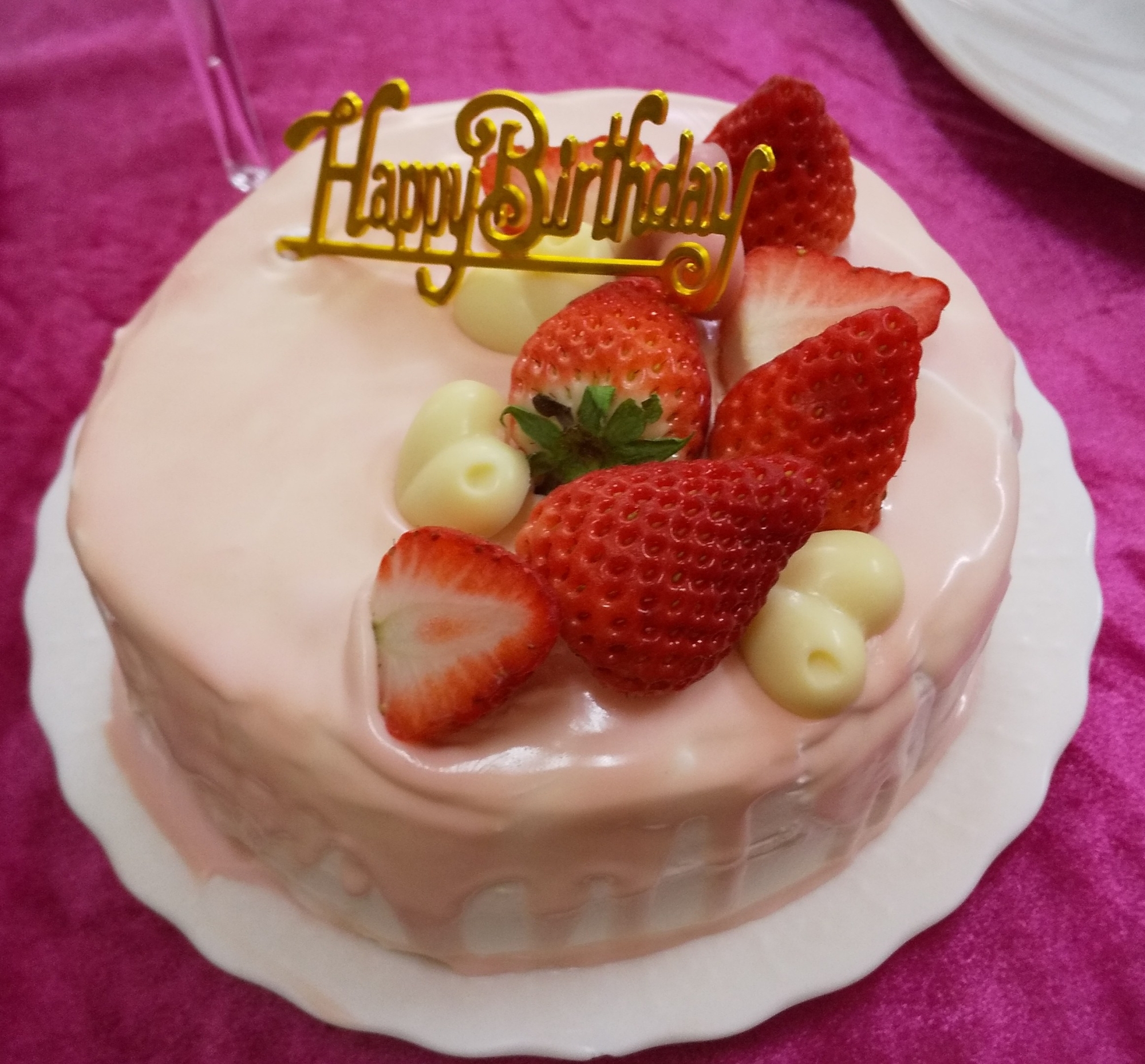 ピンクの苺ケーキ レシピ 作り方 By 気まぐれみけにゃん 楽天レシピ ピンクの苺ケーキ レシピ 作り方 By 気まぐれみけにゃん 楽天レシピ