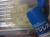 タラコ味 彩りも鮮やかなカップ焼きそば 日本経済新聞