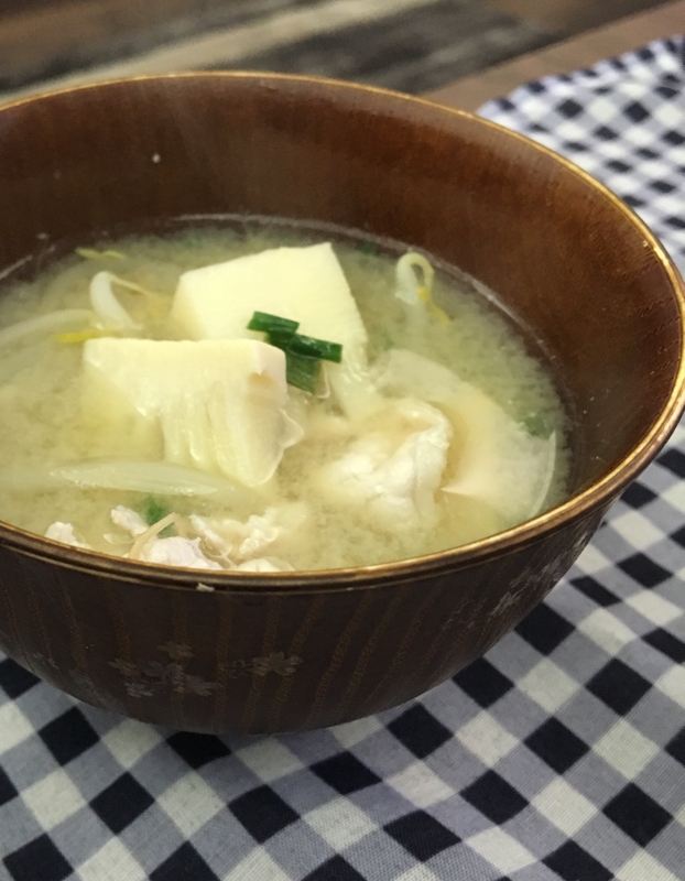 たけのこと豚肉のみそ汁 レシピ 作り方 By En In 楽天レシピ たけのこと豚肉のみそ汁 レシピ 作り方 By En In 楽天レシピ