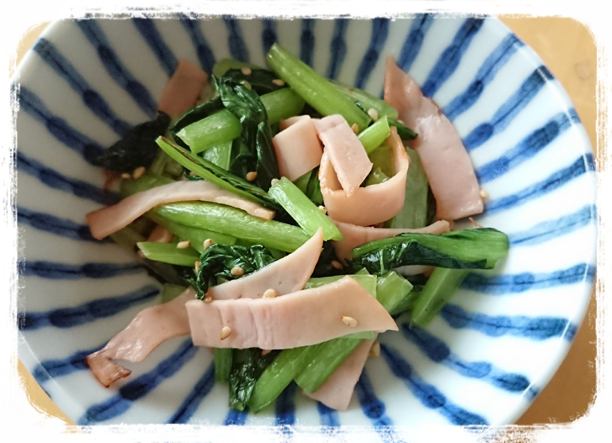 お弁当の隙間おかず☆小松菜とハムの中華炒め