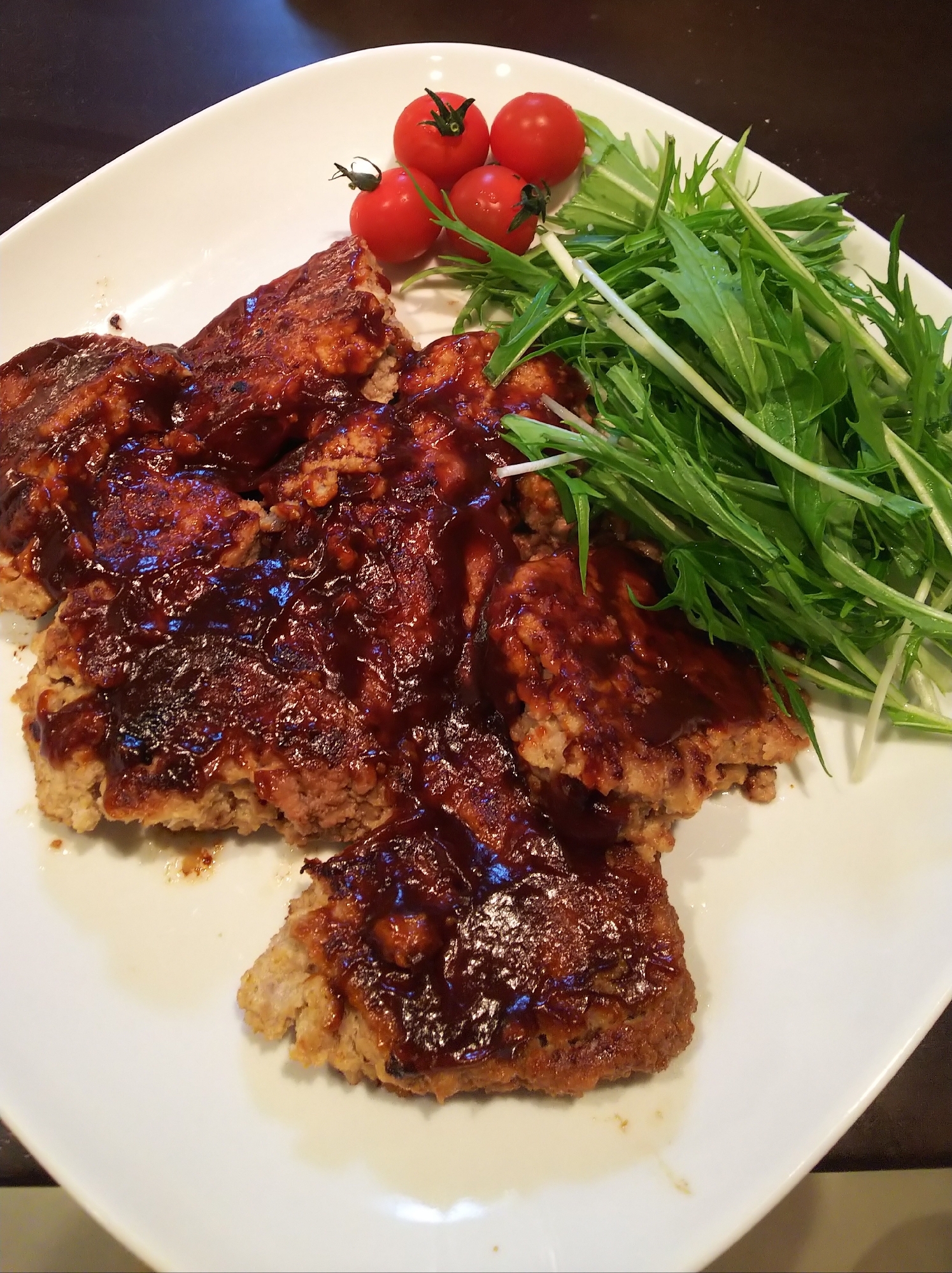 形成なし！まるごと焼いちゃうハンバーグ