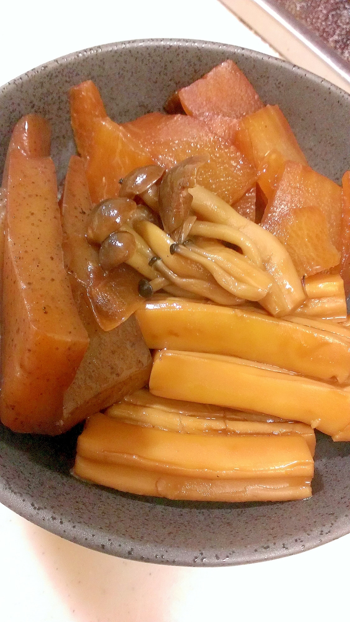 かくふとこんにゃくと大根の煮物 レシピ 作り方 By アルバンドロー 楽天レシピ かくふとこんにゃくと大根の煮物 レシピ 作り方 By アルバンドロー 楽天レシピ