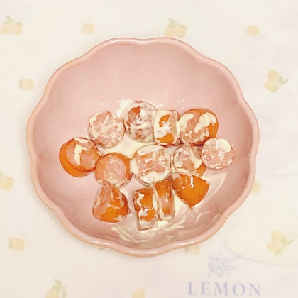 ウィンナーのバジルマヨ炒めのっけご飯