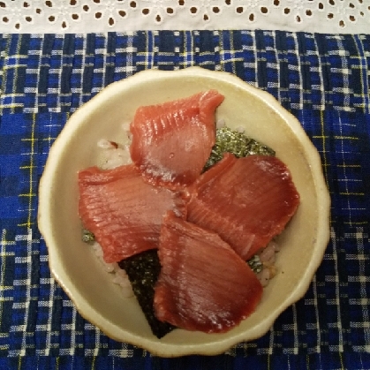 海苔のせたまぐろ丼