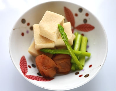 高野豆腐と梅干のサッと煮
