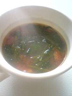 ほうれん草とトマトのスープ